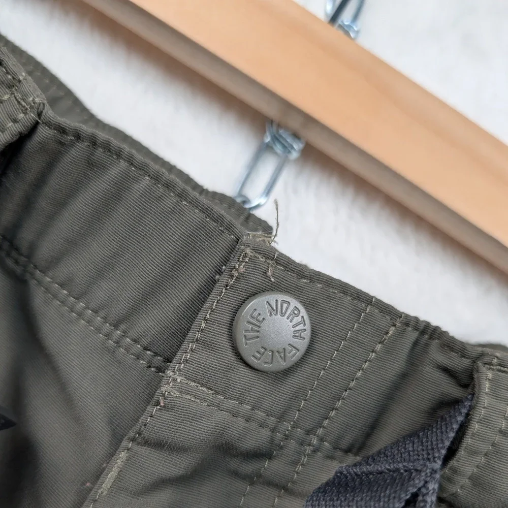 The North Face Convertible Pants Mens 38x30 Large Olive Green Gorpcore Hiking